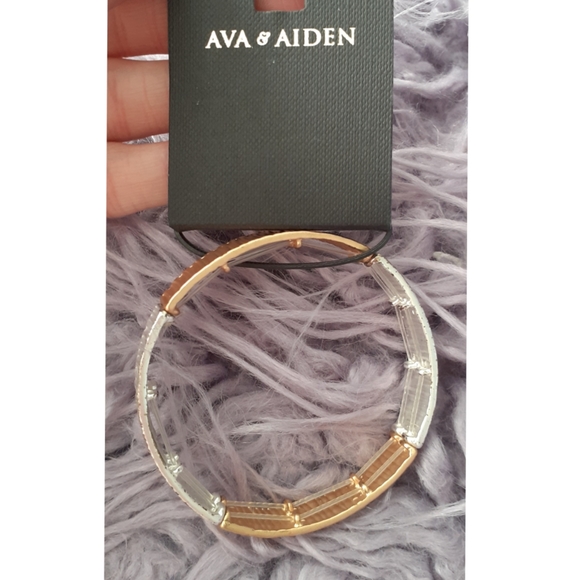 😍NWT STRETCHY MATTE BRACELET - Picture 2 of 7